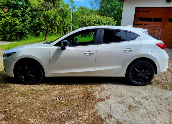 Mazda 3 cena 62900 przebieg: 102000, rok produkcji 2017 z Węgrów małe 232